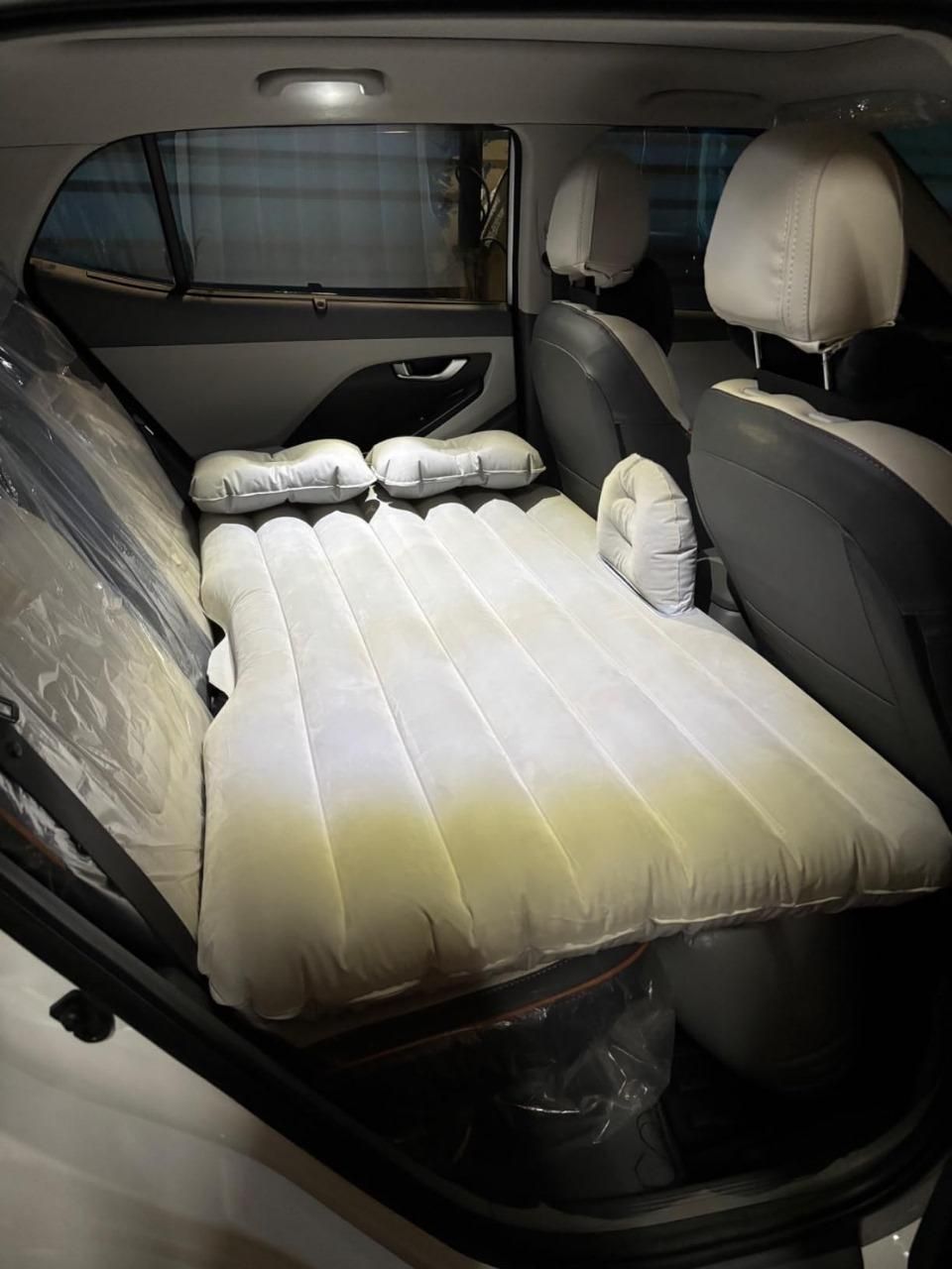 Car Travel Bed Mattress with 2 Air Pillows – Inflatable & Portable Comfort